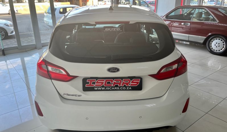 Ford Fiesta 1.0T Trend full
