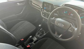 Ford Fiesta 1.0T Trend full