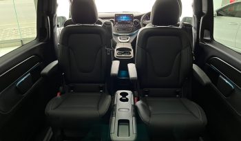 Mercedes-Benz V-Class V300d Exclusive AMG Line full