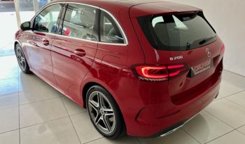Mercedes-Benz B-Class B200 AMG Line full