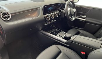 Mercedes-Benz B-Class B200 AMG Line full