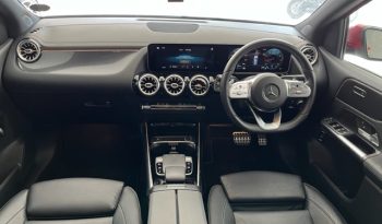 Mercedes-Benz B-Class B200 AMG Line full