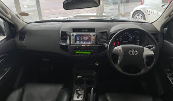 Toyota Fortuner 3.0D-4D Auto full